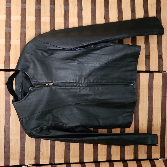 Leather waist length coat - Picture 1 of 10